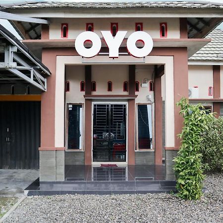 Oyo 2202 Delima Guest House Syariah Padang  Eksteriør bilde