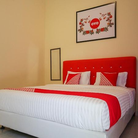 Oyo 2202 Delima Guest House Syariah Padang  Eksteriør bilde